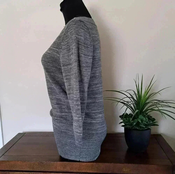 ❤️Smart Set 3/4  Sweater Grey Taupe Size Medium Rounded Neckline Soft Ribbed - Picture 2 of 12